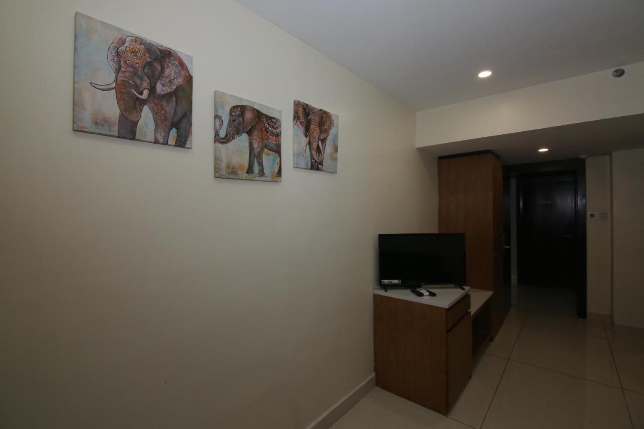 Khammam Sri Sri Sri Hotel מראה חיצוני תמונה